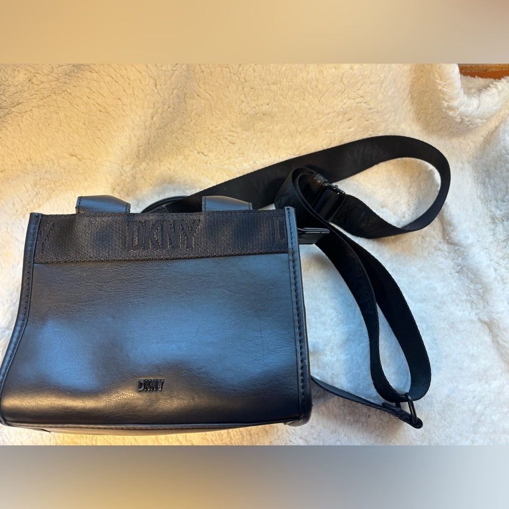 DKNY Women’s Cassandra Small Tote